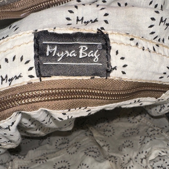 Boho-Chic Myra Bag - Picture 2 of 5